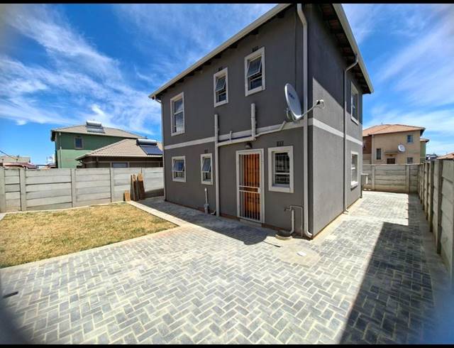 3 BEDROOM HOUSE FOR SALE IN LEOPARD’S REST